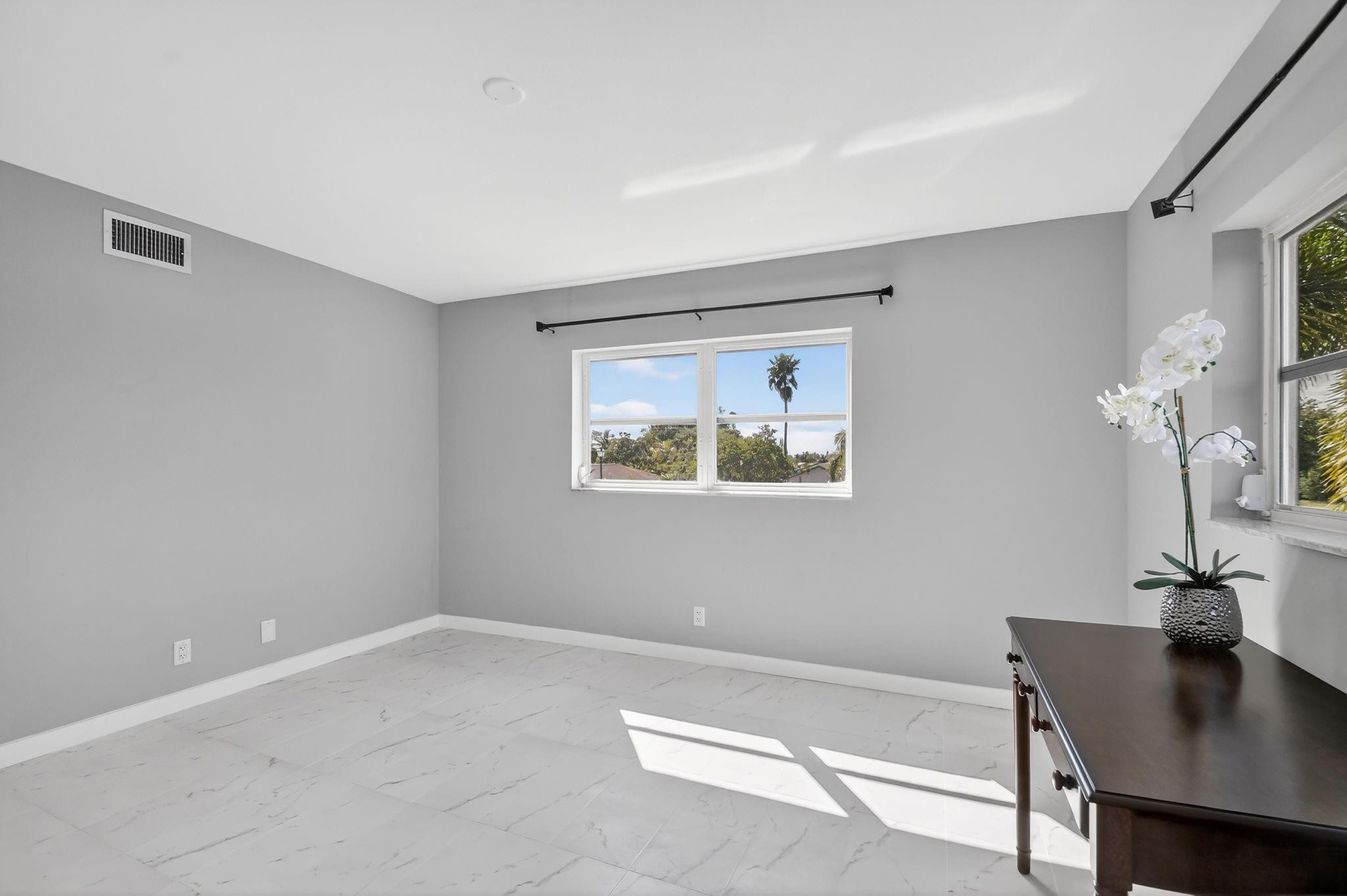 Village Royale Greenridge - Residential