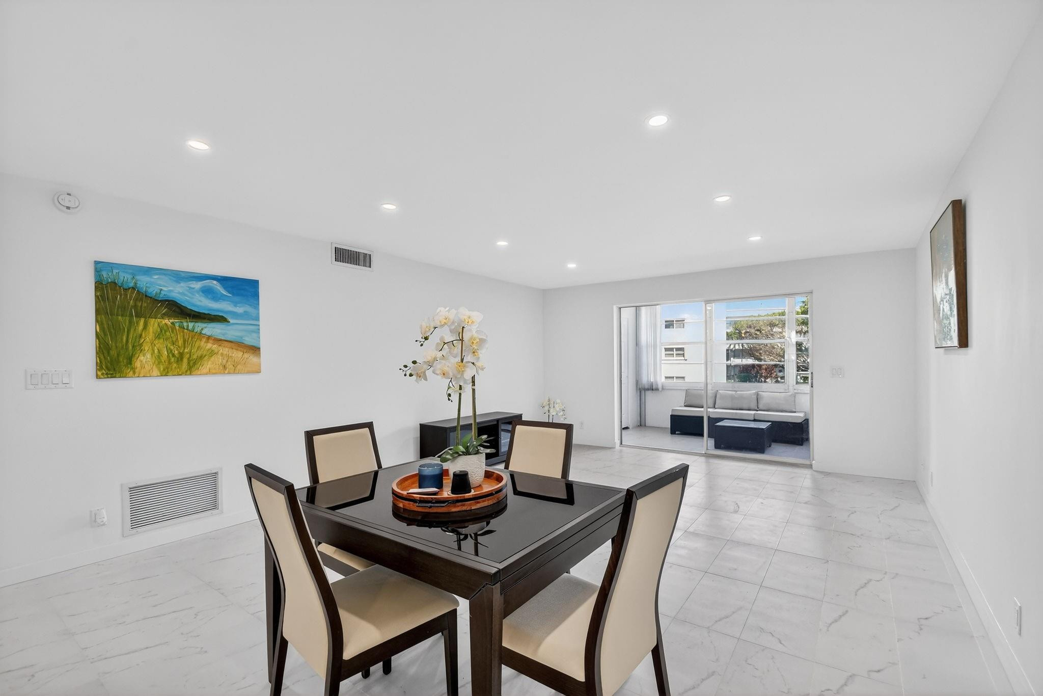 Village Royale Greenridge - Residential