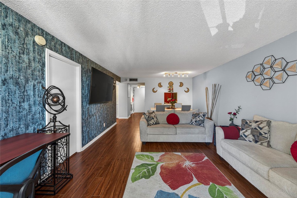 Drake Tower - Residential