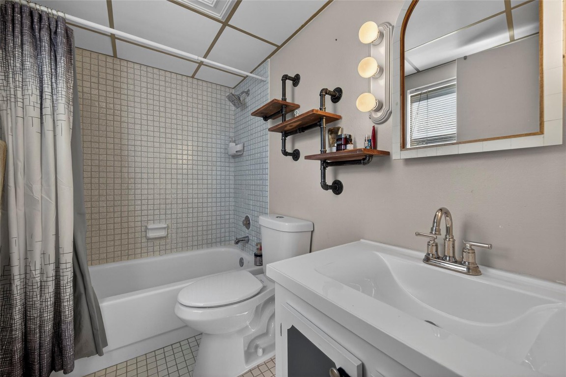 Drake Tower - Residential