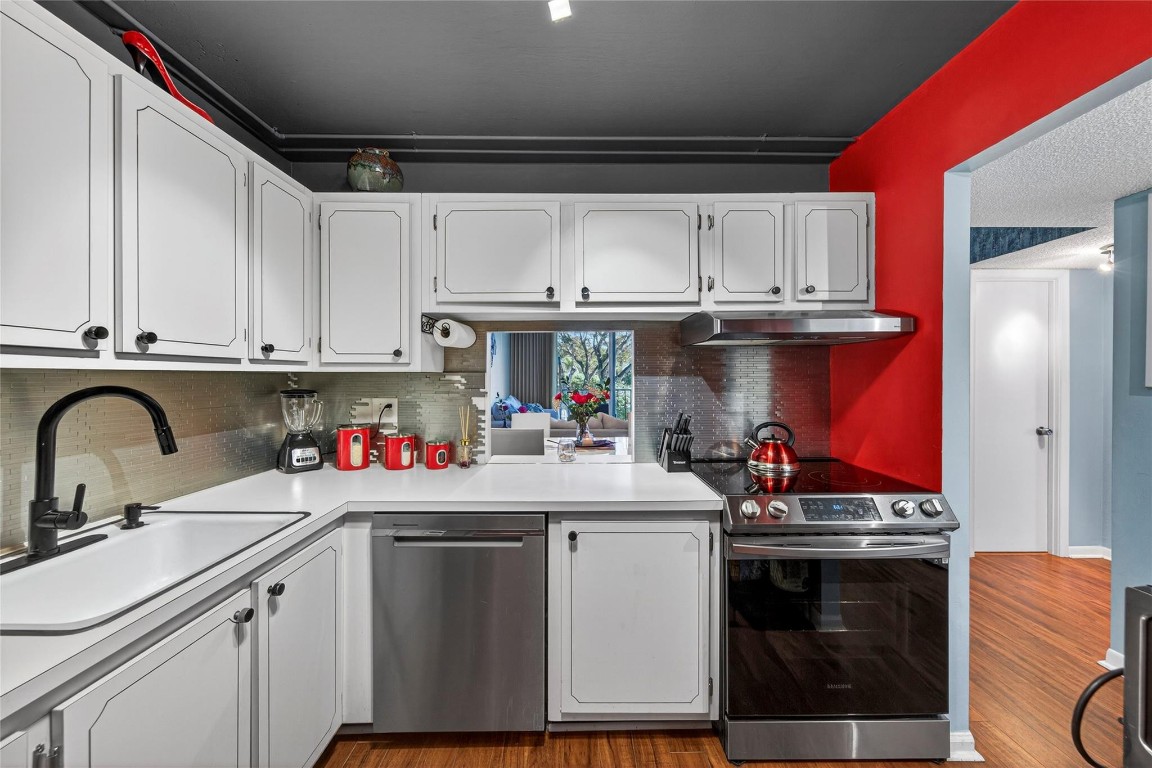 Drake Tower - Residential