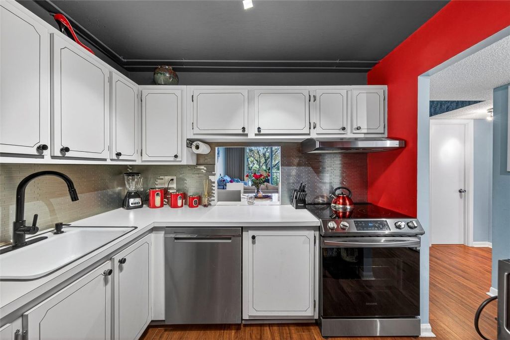 Photo of 1800 N Andrews Avenue #2F, Fort Lauderdale, FL 33311 (MLS # F10545711)