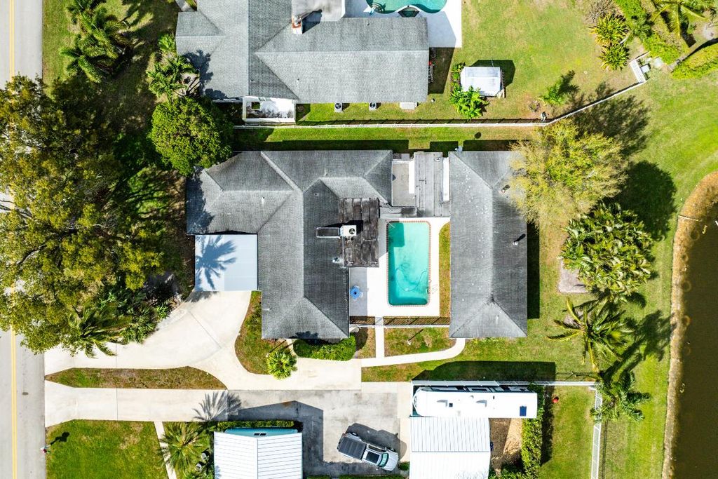 Photo of 4705 Holly Drive, Palm Beach Gardens, FL 33418 (MLS # R11075321)