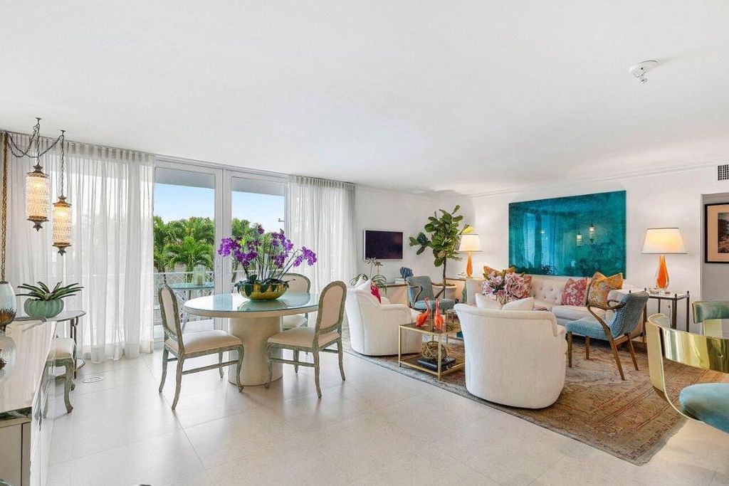 Photo of 354 Chilean Avenue #3 A, Palm Beach, FL 33480 (MLS # R11075335)