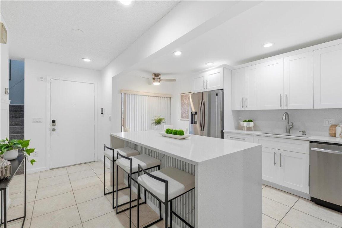 VISTAS OF BOCA LAGO CONDO - Residential