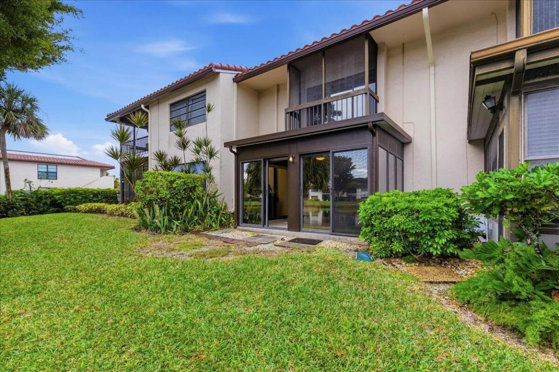 VISTAS OF BOCA LAGO CONDO - Residential