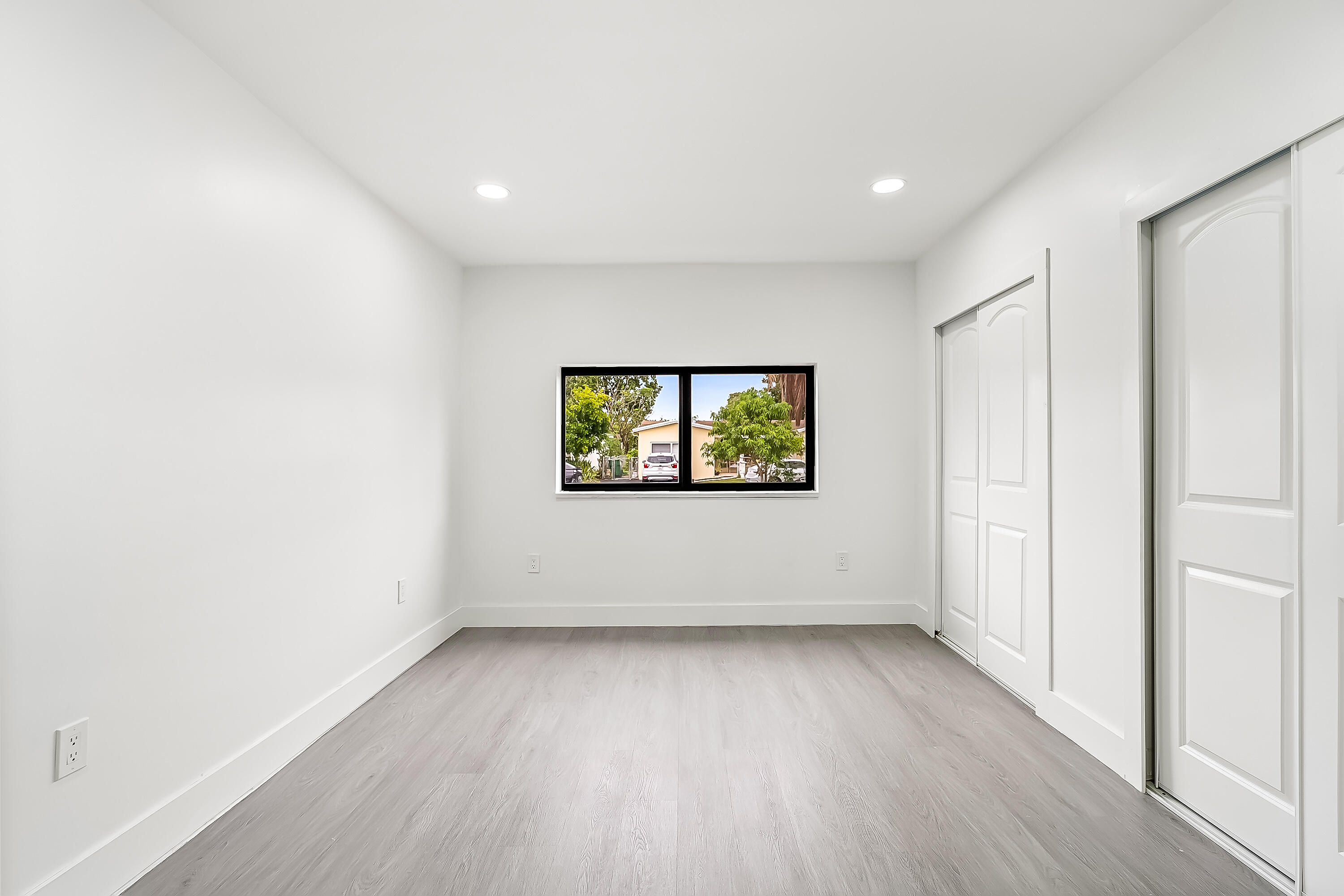 MIRAMAR PARK FOURTH ADD - Residential