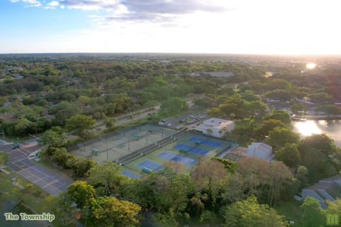 Tiny photo for 2570 Carambola Circle N #1857, Coconut Creek, FL 33066 (MLS # B26053045)