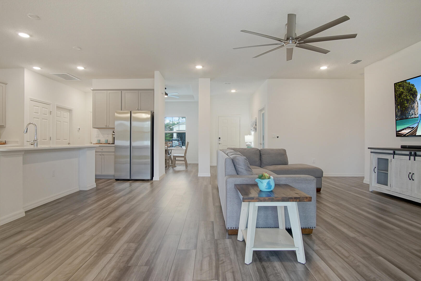 PORT ST LUCIE SECTION 48 1ST REPLAT - Residential