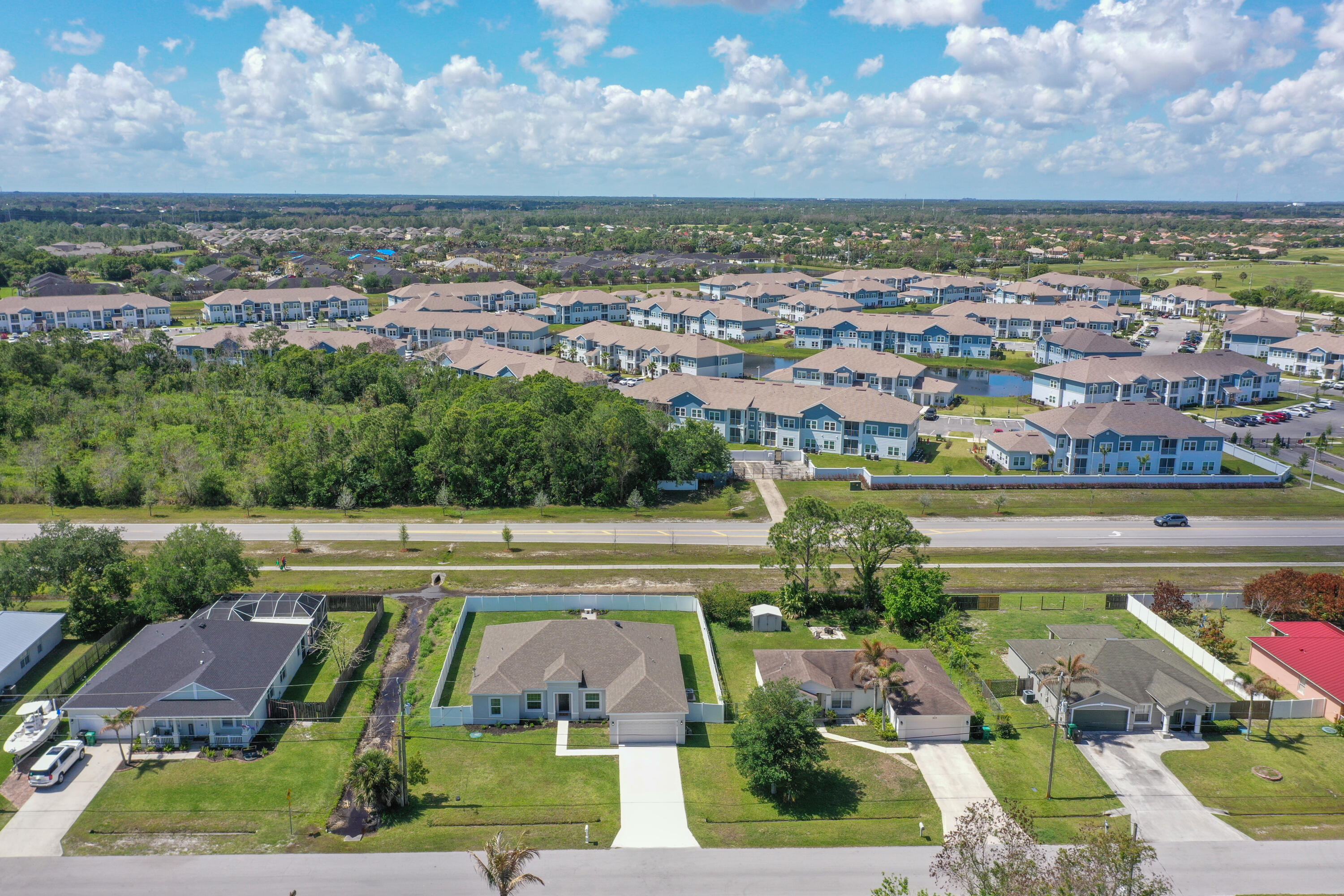 PORT ST LUCIE SECTION 48 1ST REPLAT - Residential