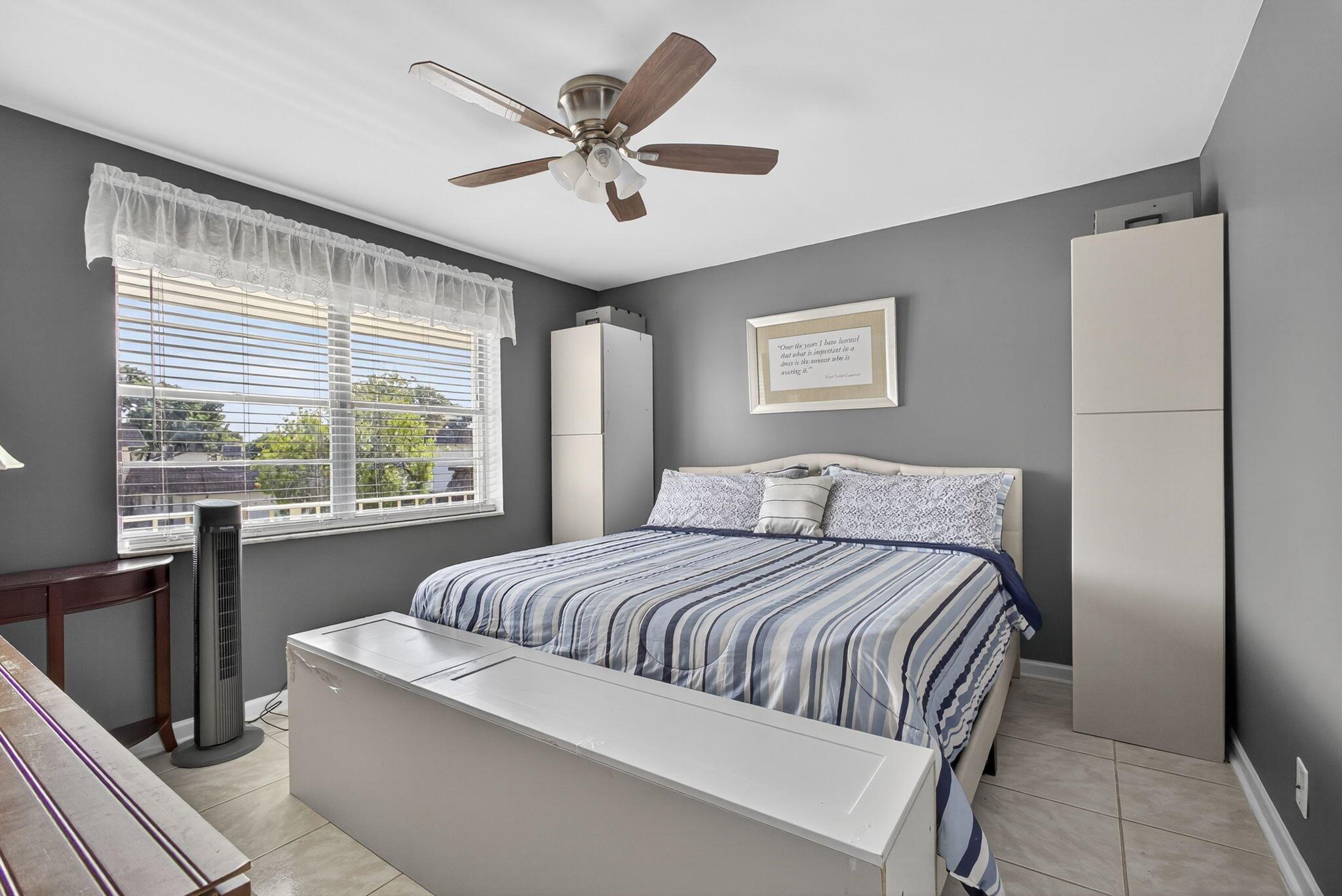 GREENWAY VILLAGE SOUTH CO - Residential Lease