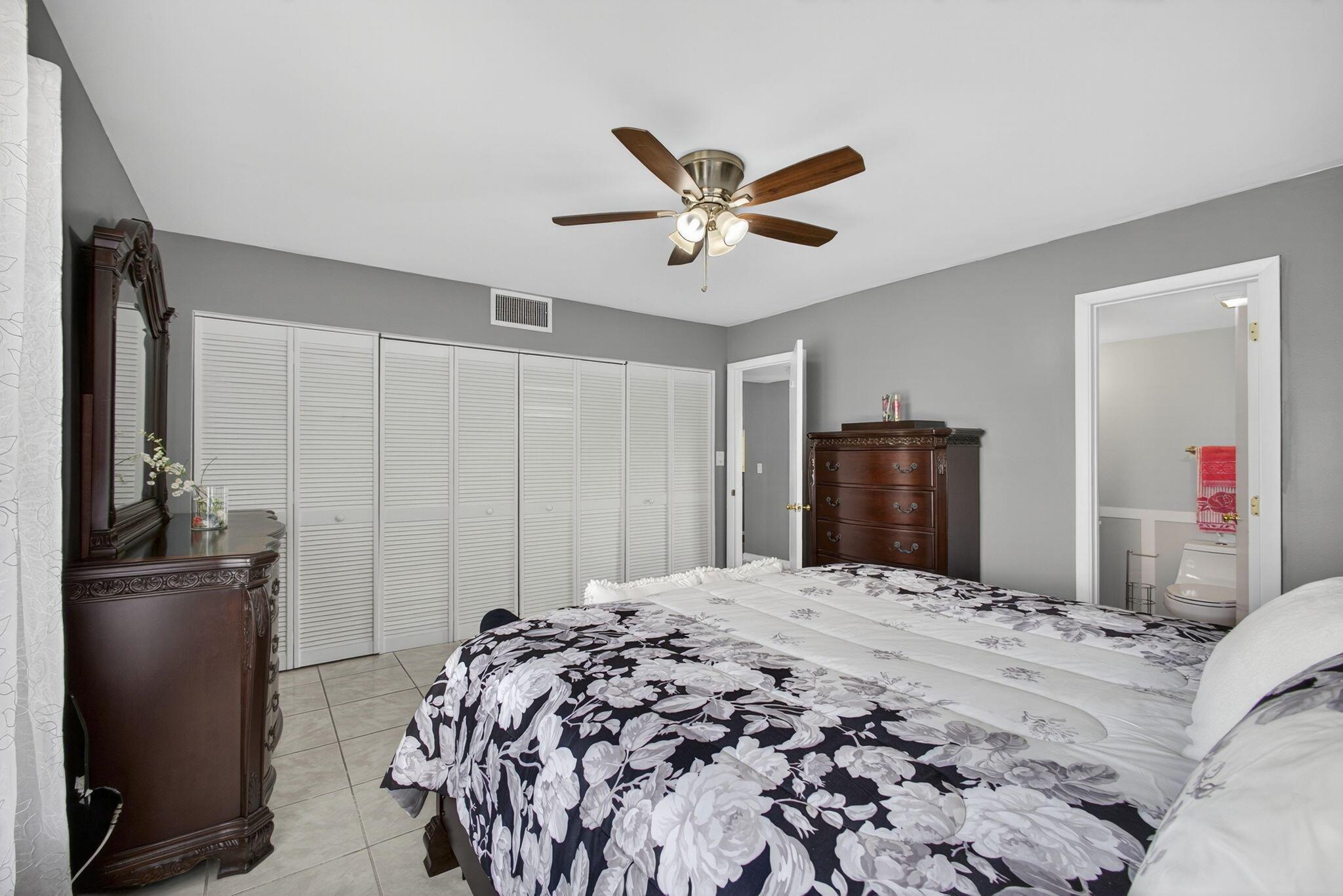 GREENWAY VILLAGE SOUTH CO - Residential Lease