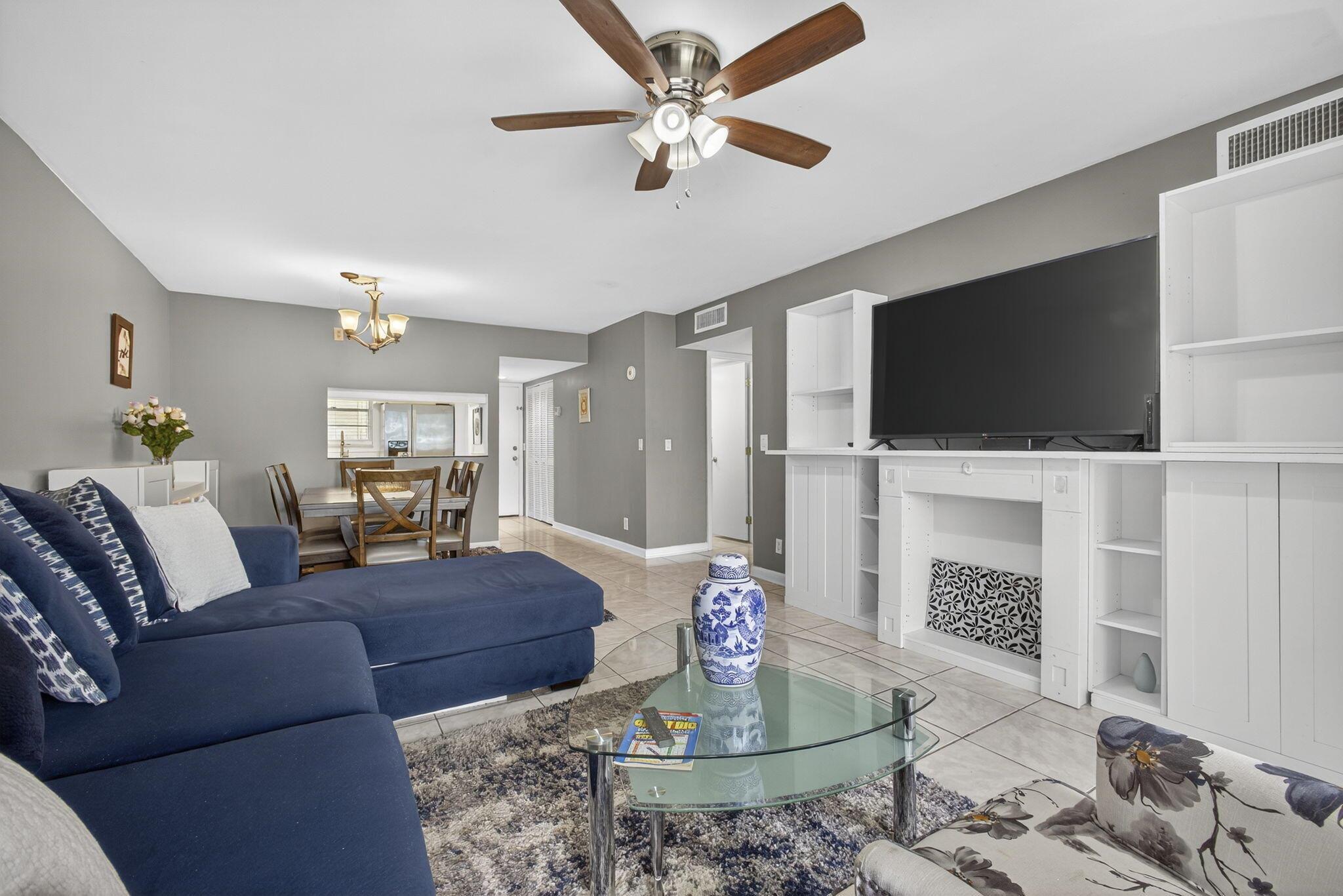 GREENWAY VILLAGE SOUTH CO - Residential Lease