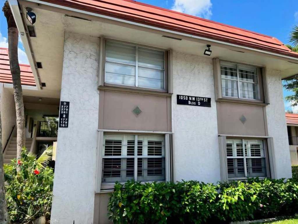 Photo of 1050 NW 13th Street #177D, Boca Raton, FL 33486 (MLS # B26064628)