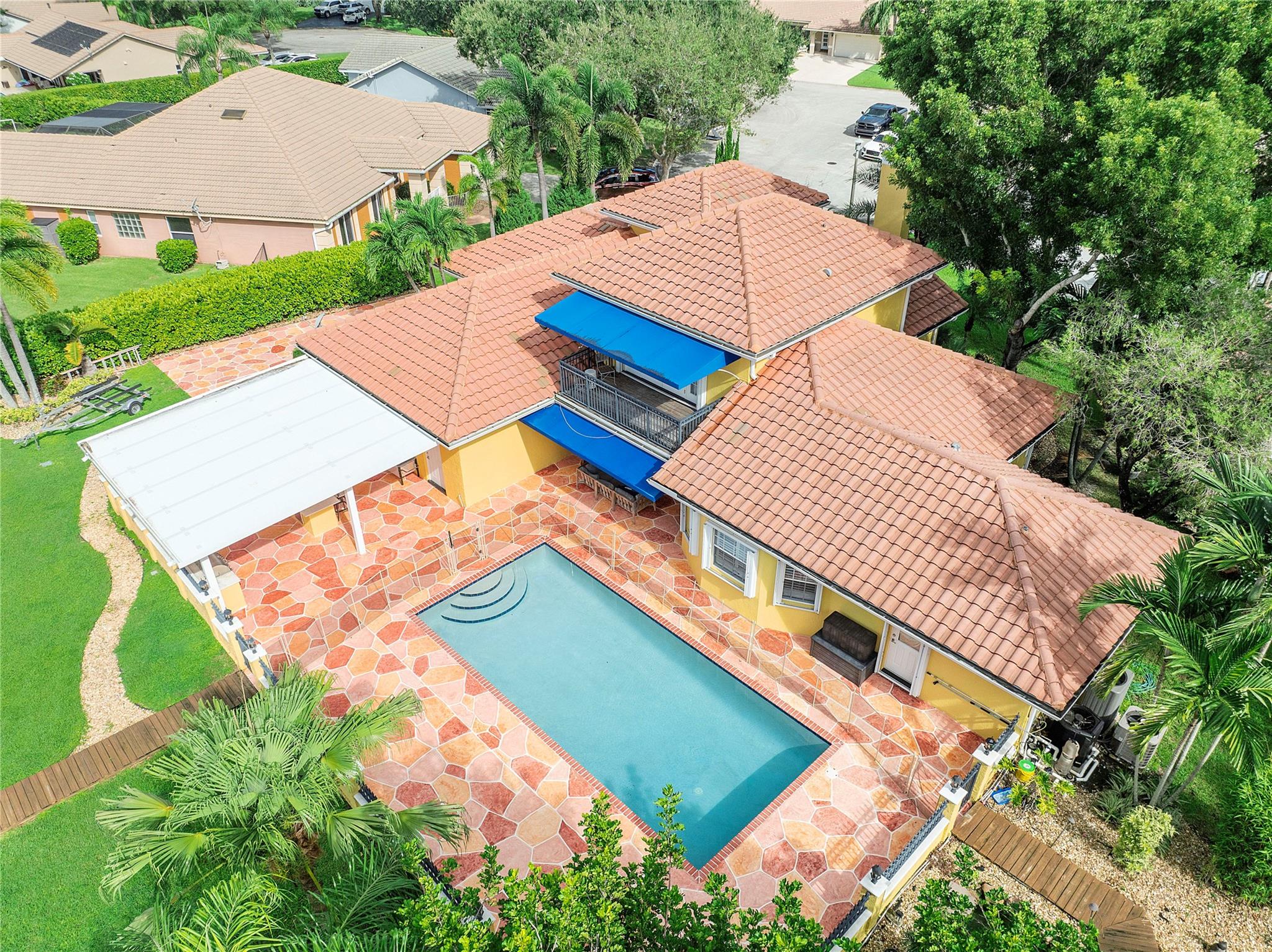 133 SW 121st Way