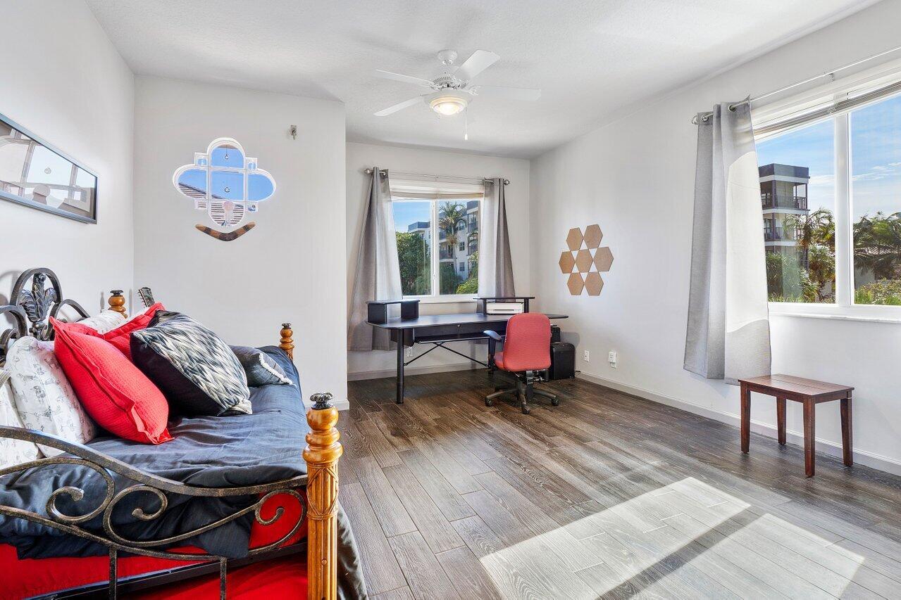 LAKE WYMAN ESTATES - Residential