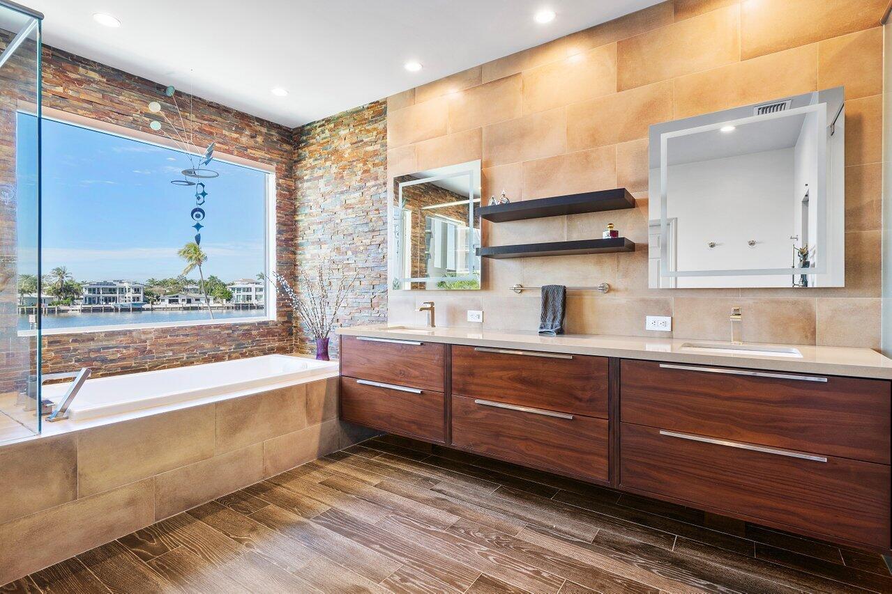 LAKE WYMAN ESTATES - Residential