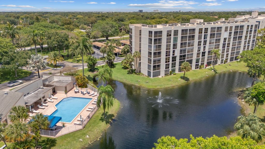 Photo of 6562 Boca Del Mar Drive #124, Boca Raton, FL 33433 (MLS # B26029163)