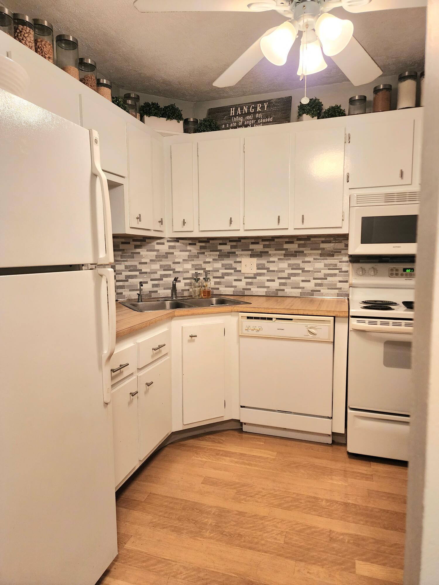 TOWNE GREENE CONDO - Residential Lease