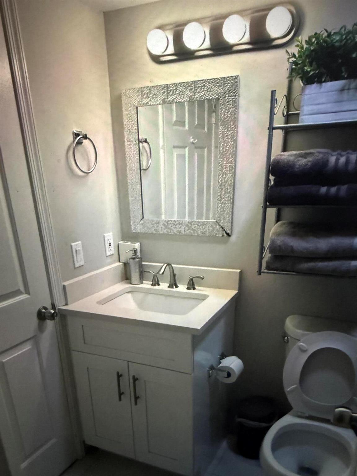 SHORES AT WELLINGTON II C - Residential Lease