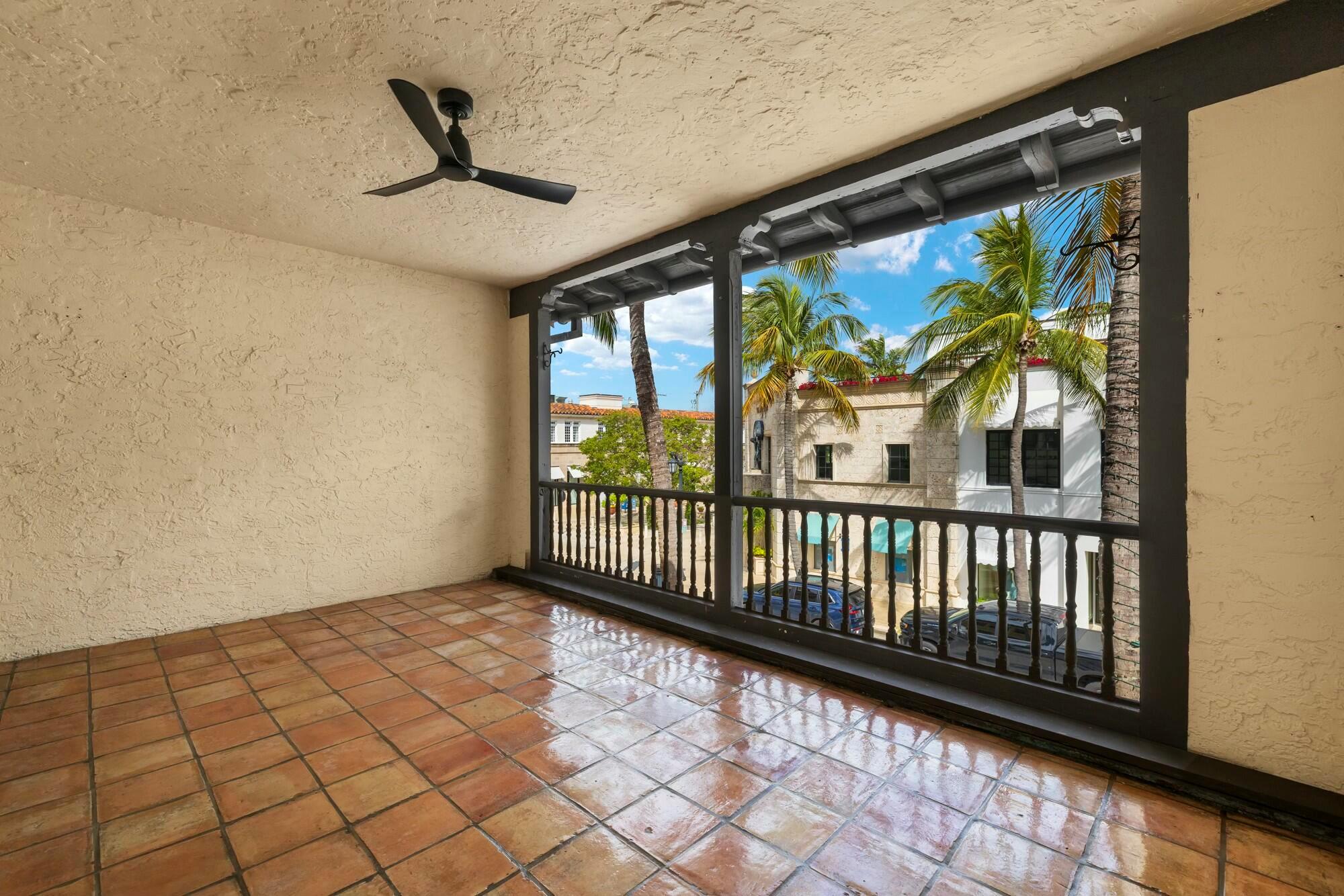 VIA LELA OF WORTH AVE CON - Residential Lease