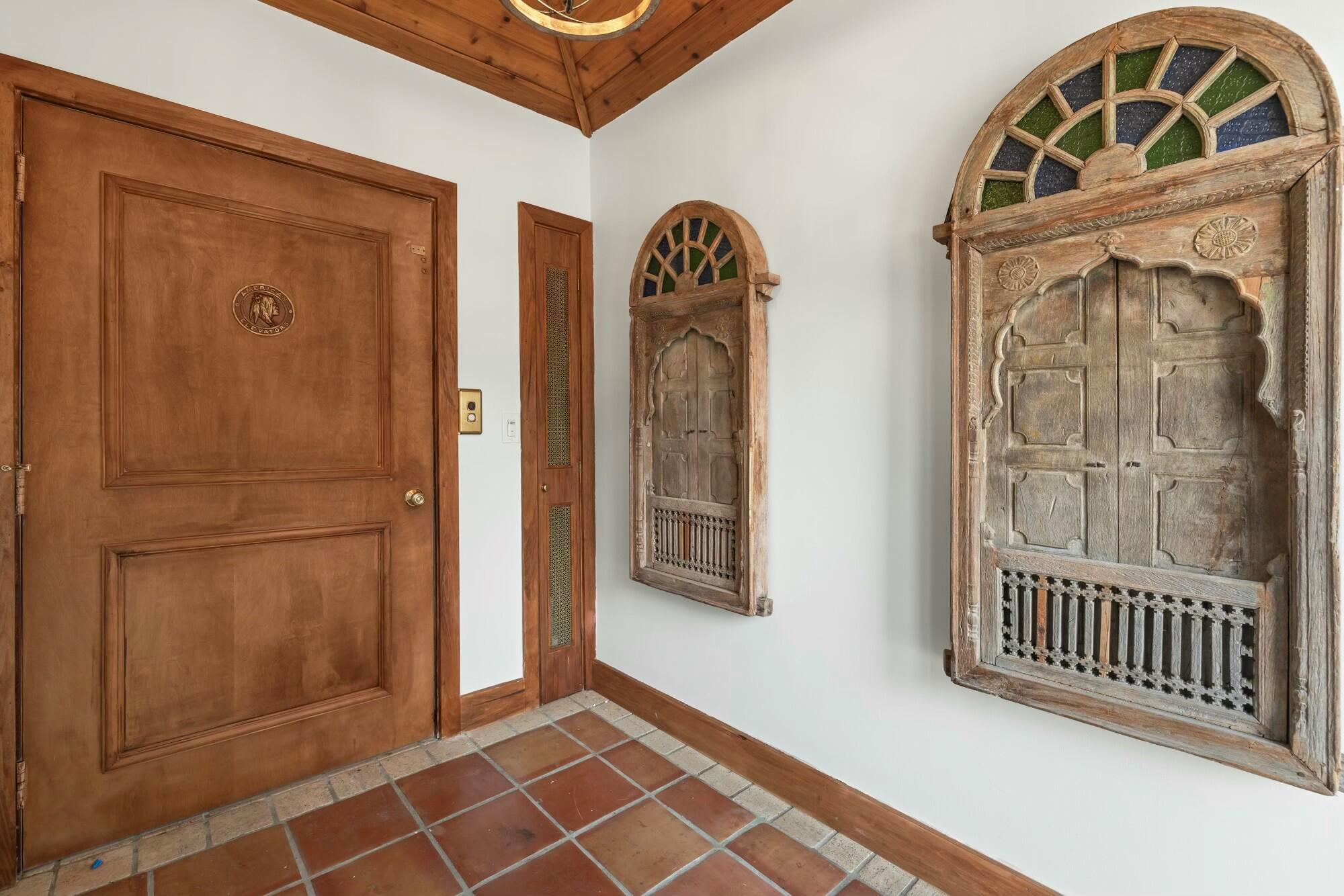 VIA LELA OF WORTH AVE CON - Residential Lease