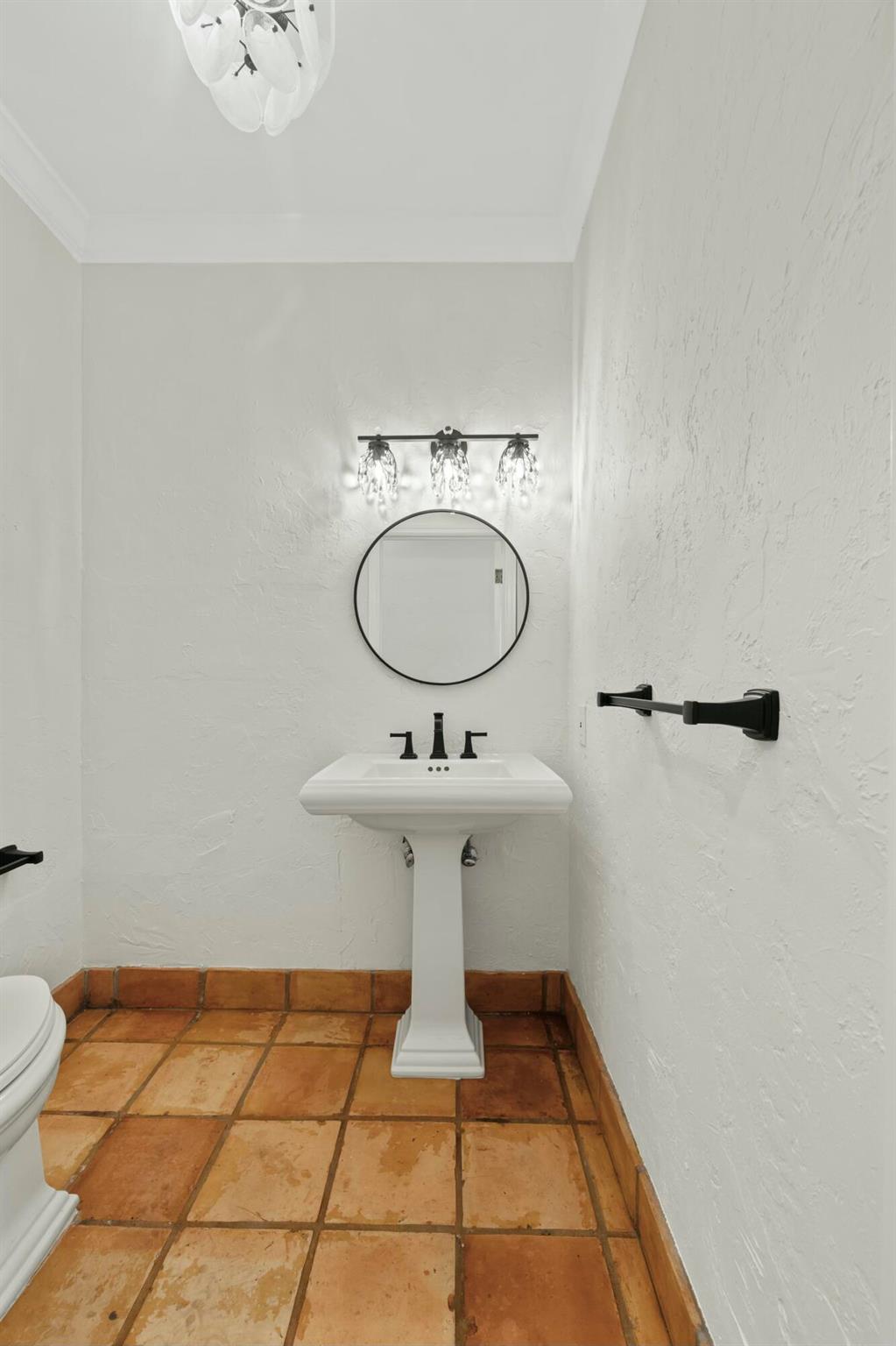 VIA LELA OF WORTH AVE CON - Residential Lease