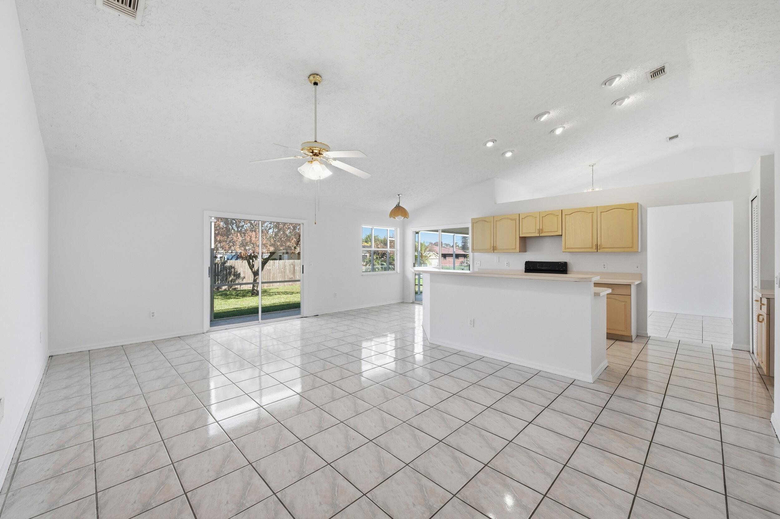 PORT ST LUCIE SECTION 2 - Residential