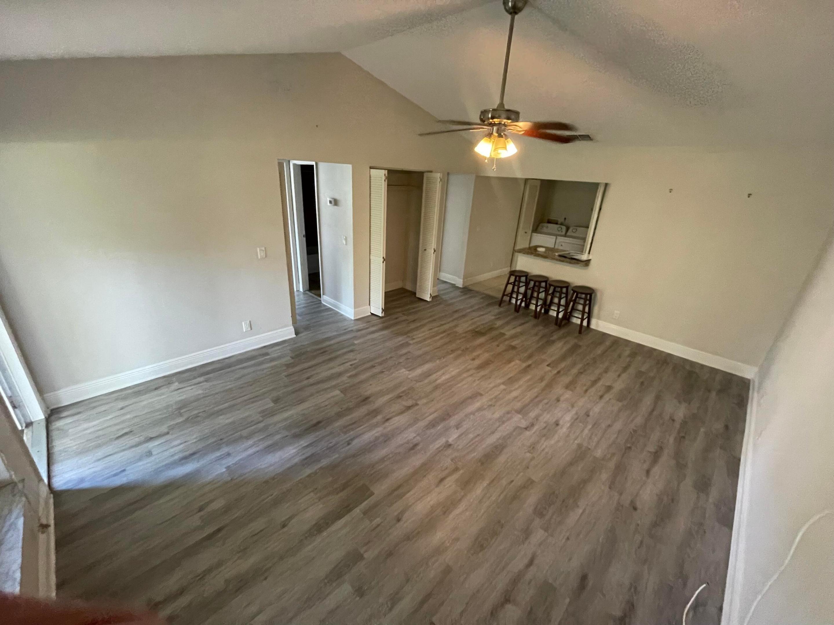 EASTRIDGE ESTATES - Residential Lease