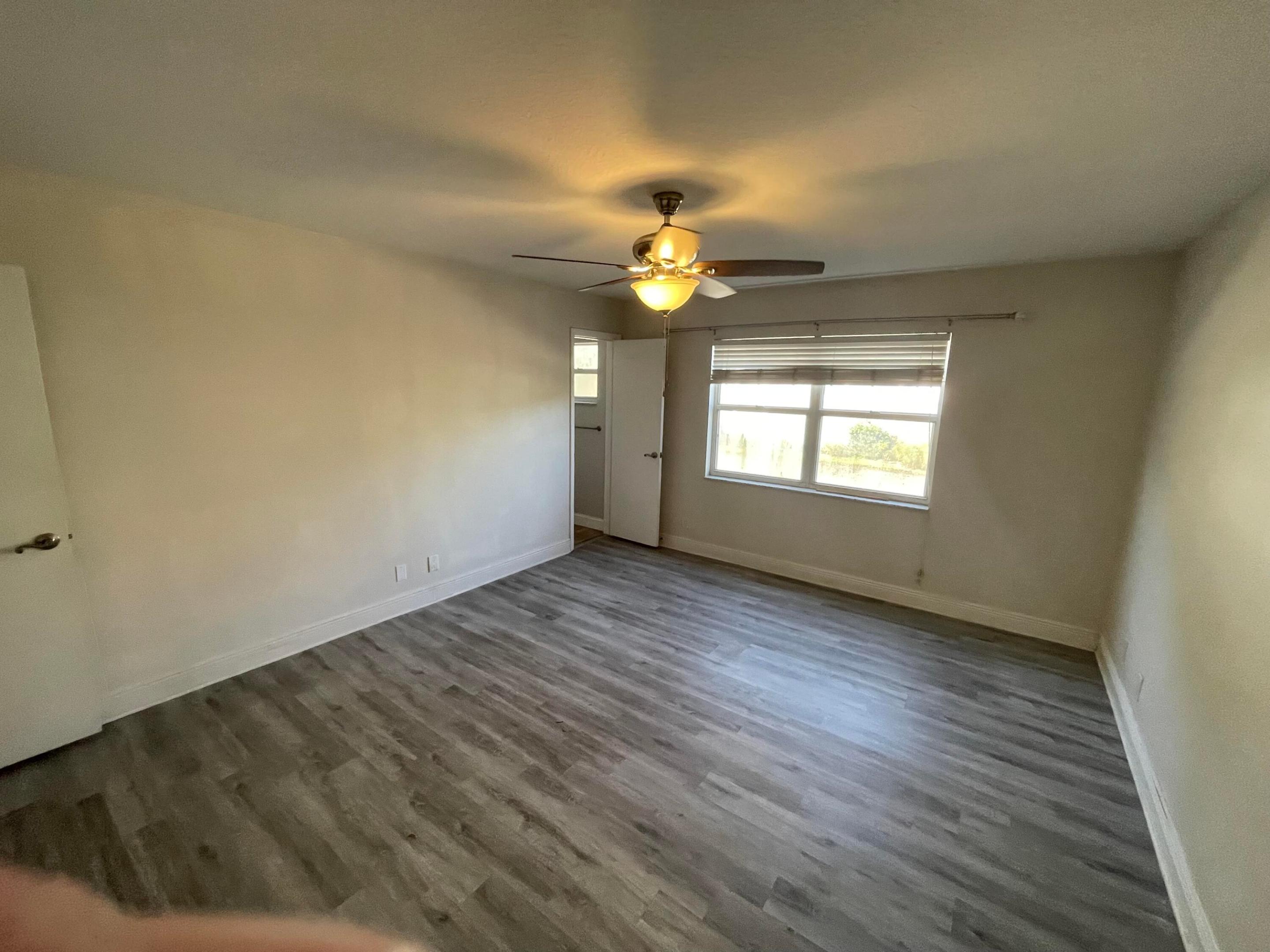 EASTRIDGE ESTATES - Residential Lease