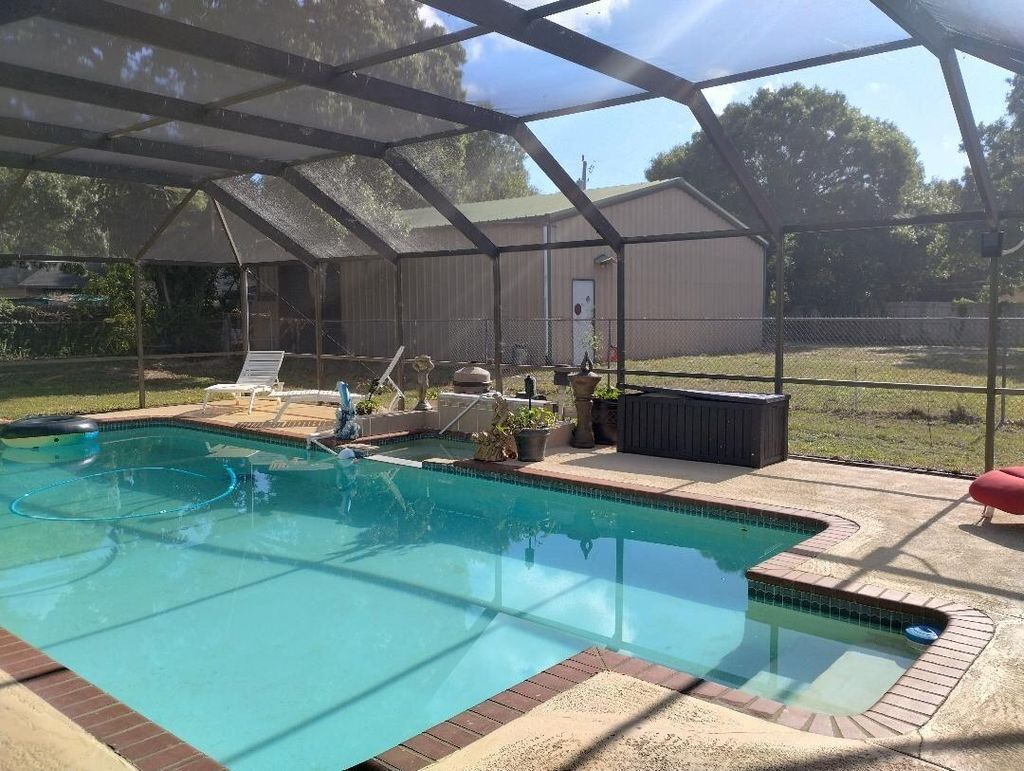 Photo of 6202 E Seminole Road, Fort Pierce, FL 34951 (MLS # R10975397)