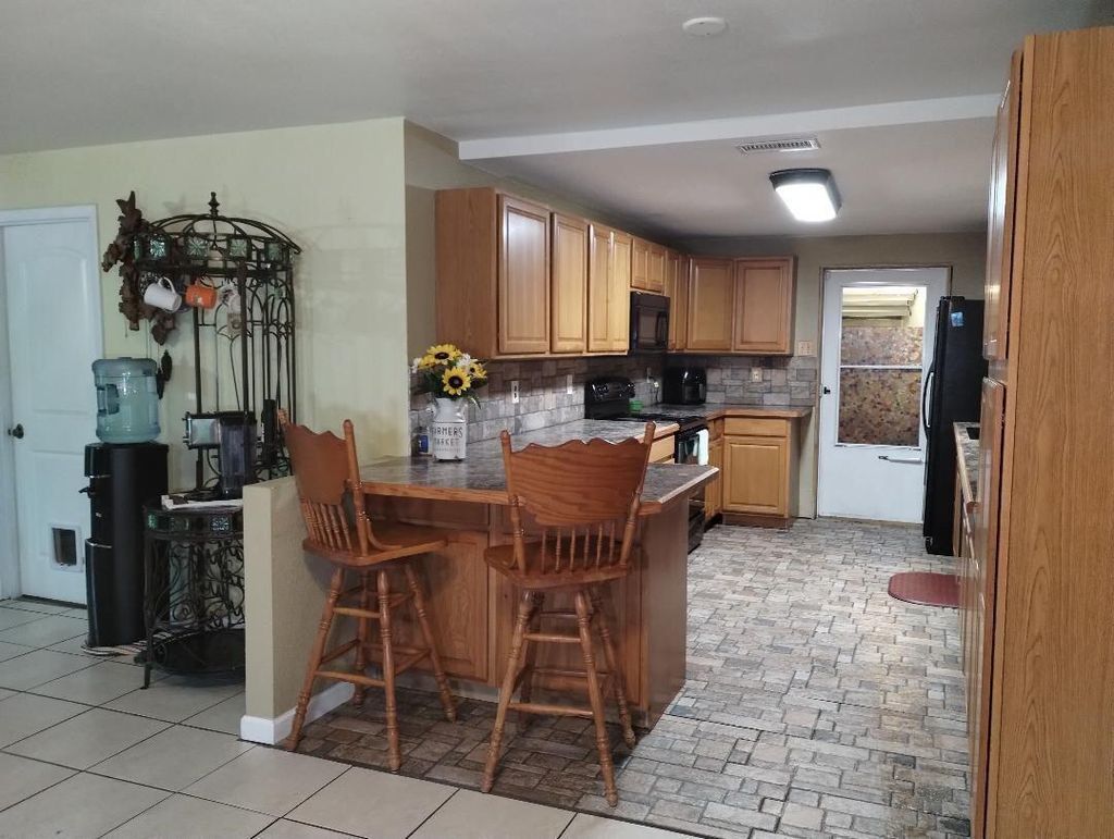 Photo of 6202 E Seminole Road, Fort Pierce, FL 34951 (MLS # R10975397)