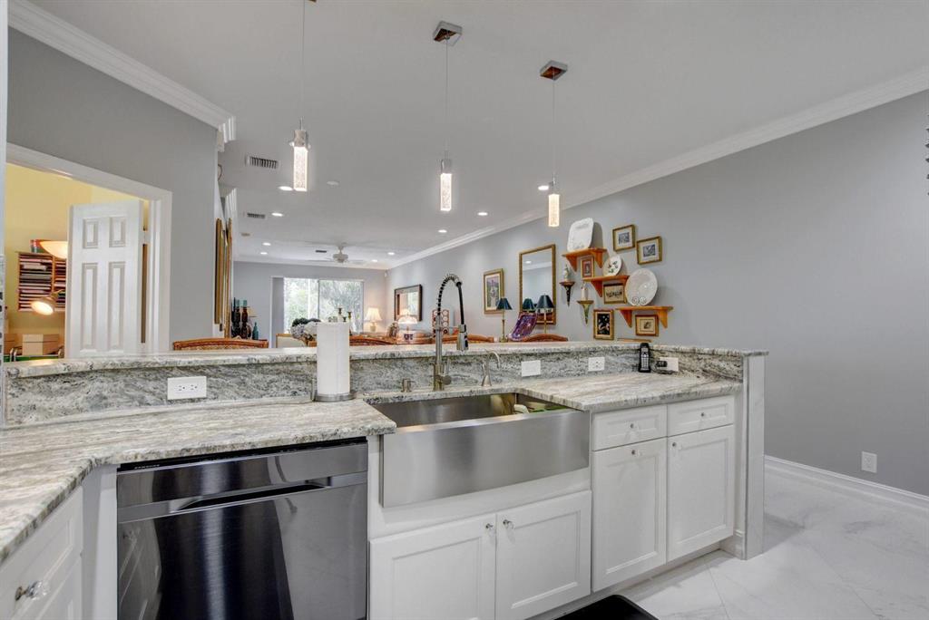 MAJESTIC ISLES - Residential