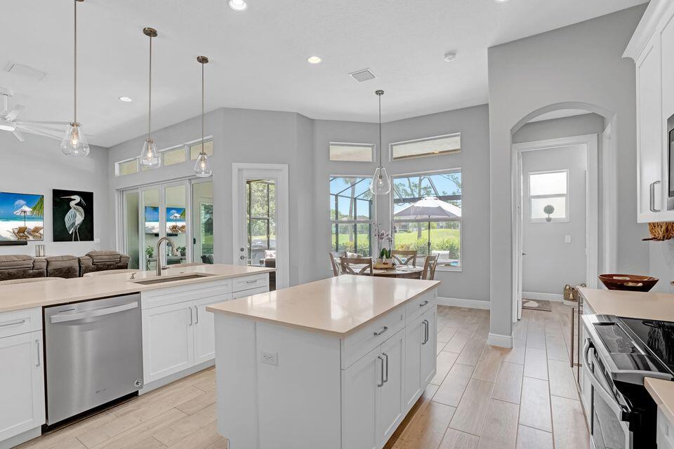 2986 Bent Pine Drive