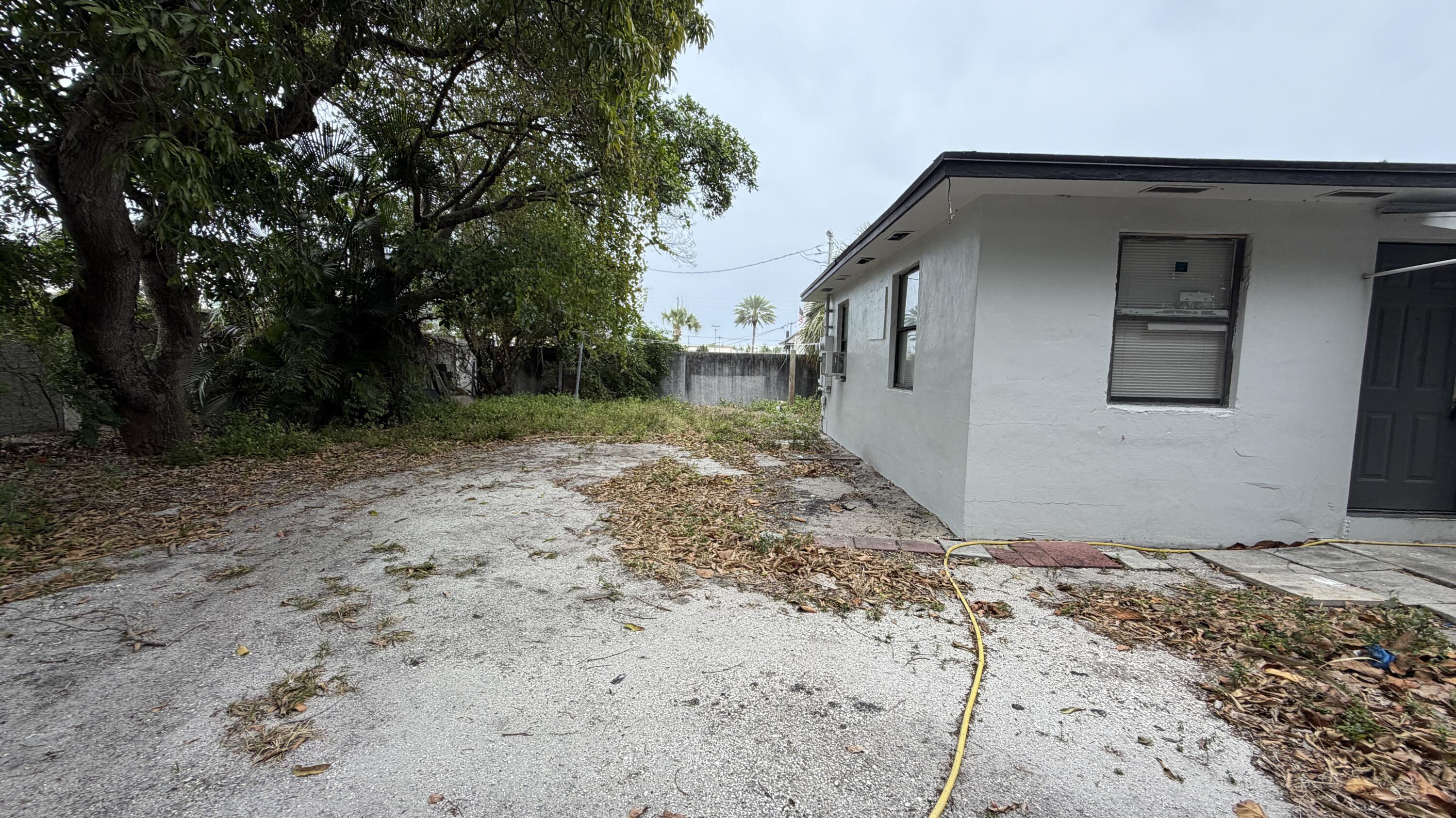 B AND G HOMES - Residential Income