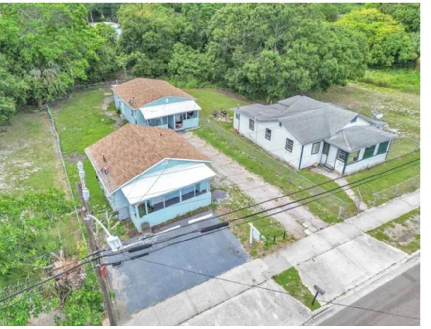 Multi family portfolio generating $16,311 a month. Property manager available to stay. Cash flow right away. 
808 N17th st. Ft Pierce FL, 34950 
810 N17th st. Ft Pierce FL, 34950 
201 N17th st. Ft Pierce FL, 34950 
308 N18th st. Ft Pierce FL, 34950 
513 n 17th street Ft Pierce FL, 34950
 Properties can be shown with written offer. 
DO NOT DISTURB TENANTS