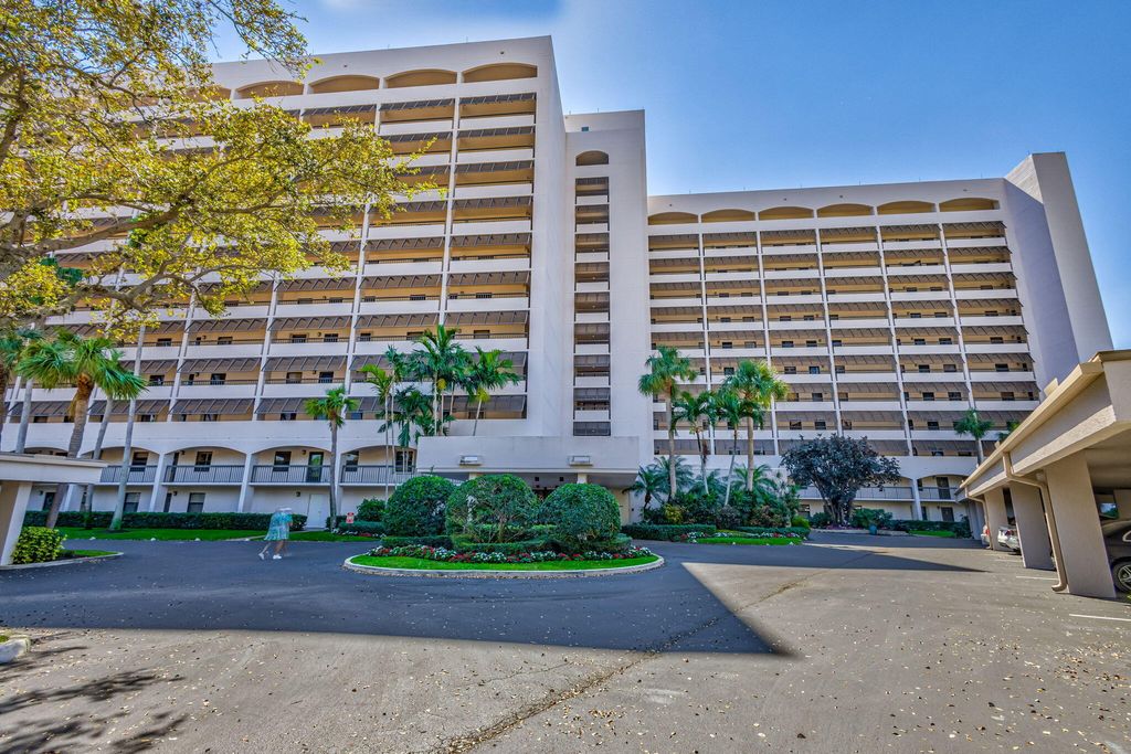 Photo of 356 Golfview Road #609, North Palm Beach, FL 33408 (MLS # R11118656)