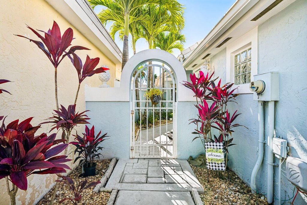 Photo of 9112 Baybury Lane, West Palm Beach, FL 33411 (MLS # R11161190)