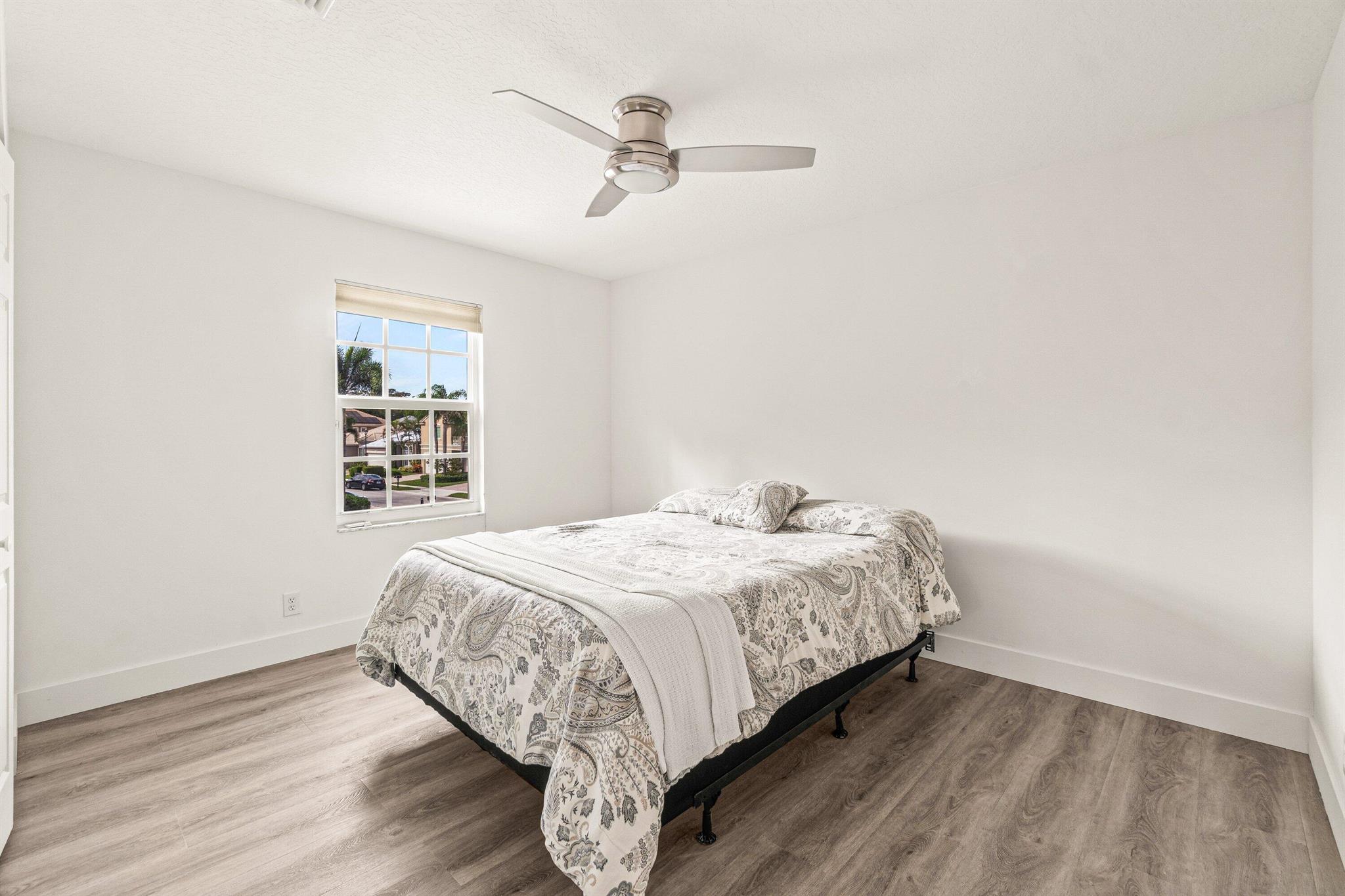 MIZNER POINTE OF BOCA VIA - Residential