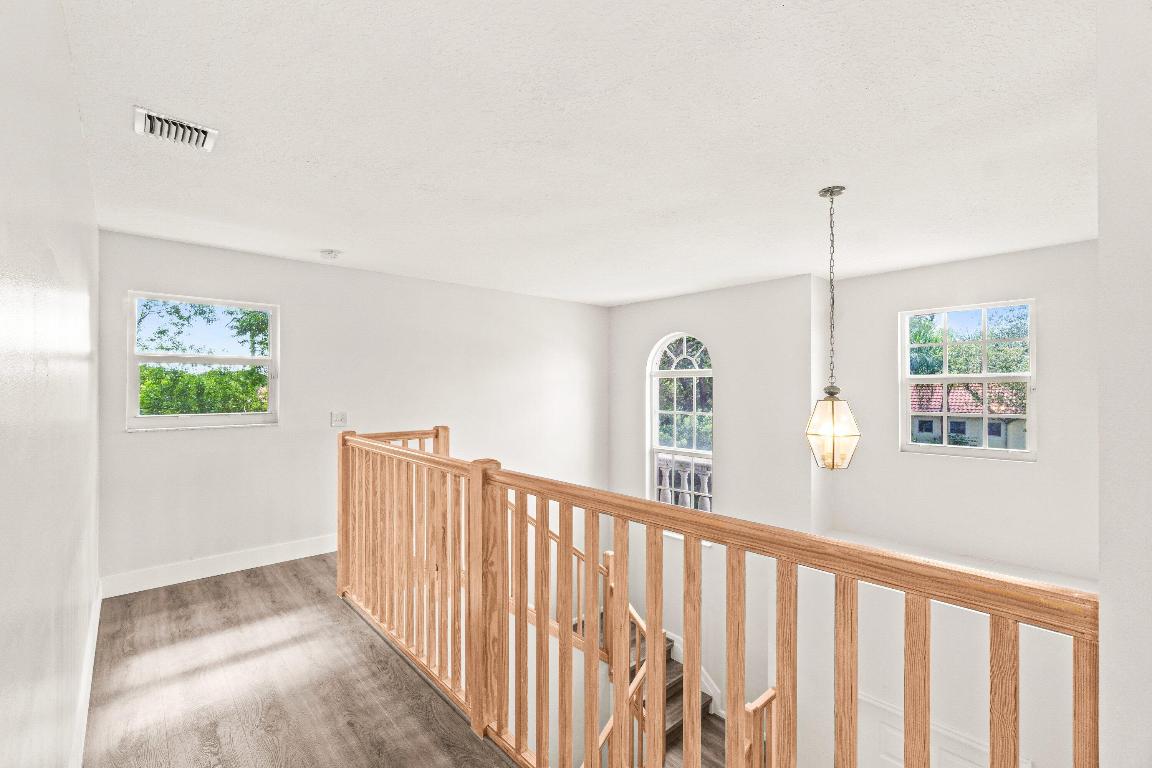 MIZNER POINTE OF BOCA VIA ANCHO - Residential