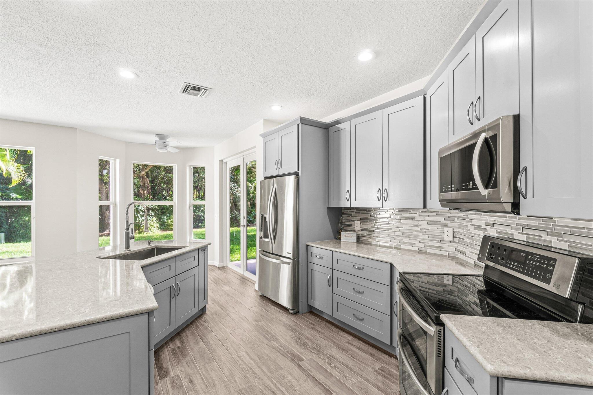 MIZNER POINTE OF BOCA VIA - Residential