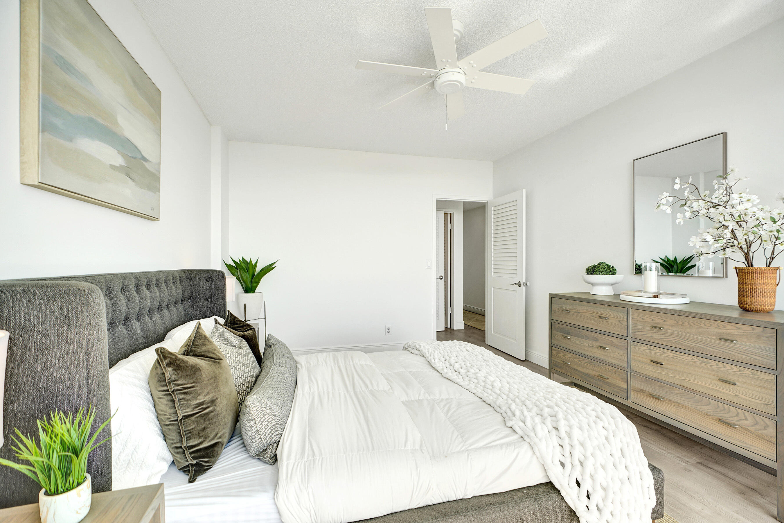 SEA TOWER APTS CO-OP - Residential