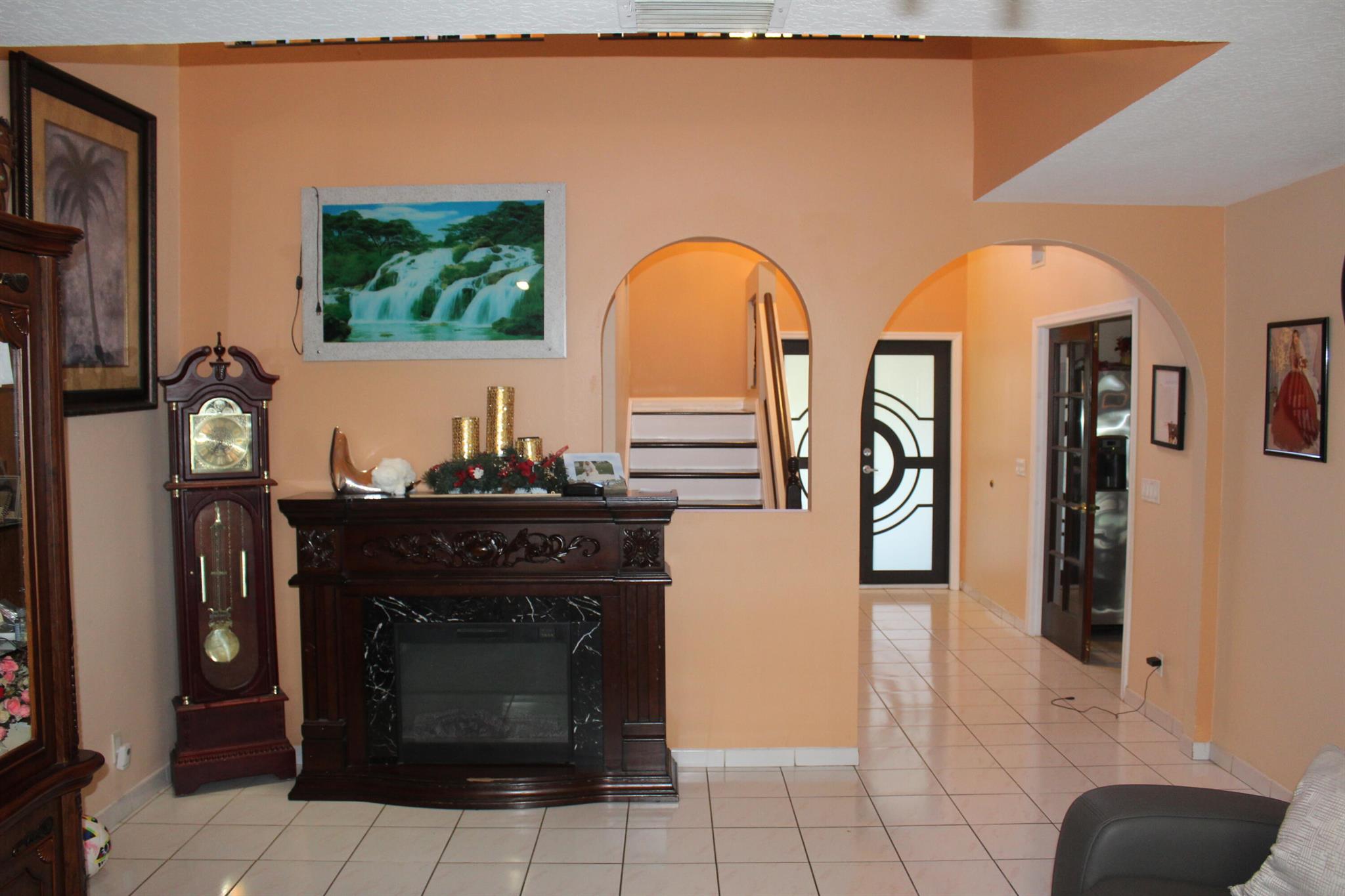 SUGAR POND MANOR OF WELLI - Residential Lease