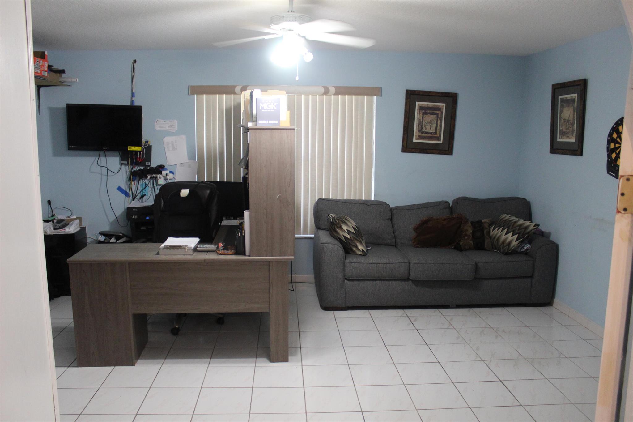 SUGAR POND MANOR OF WELLI - Residential Lease