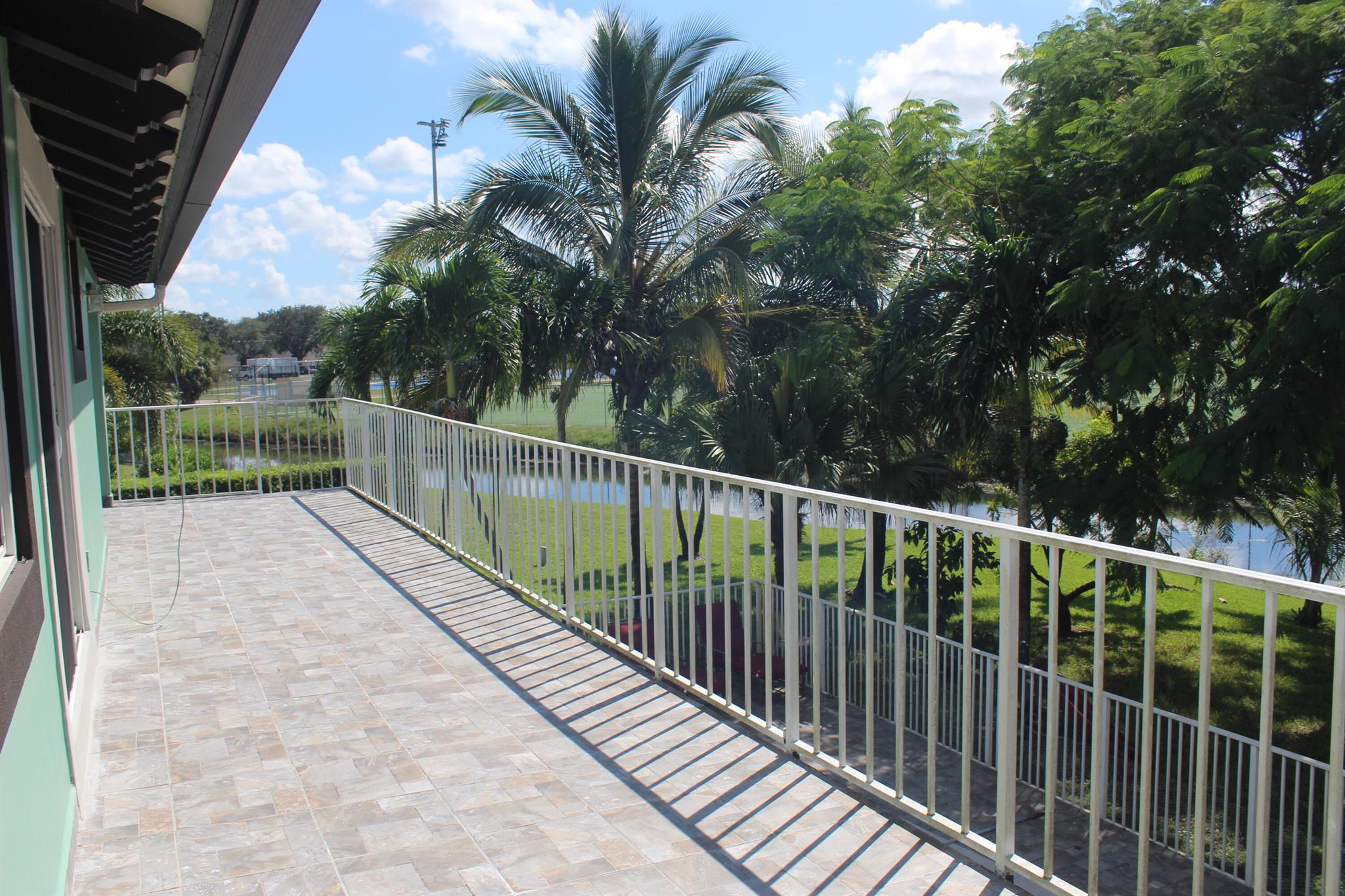 SUGAR POND MANOR OF WELLI - Residential Lease