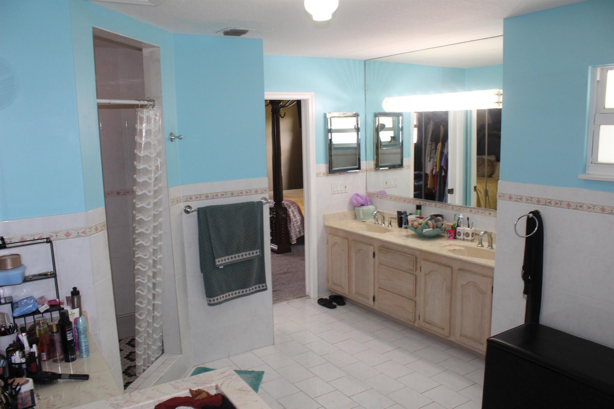 SUGAR POND MANOR OF WELLI - Residential Lease