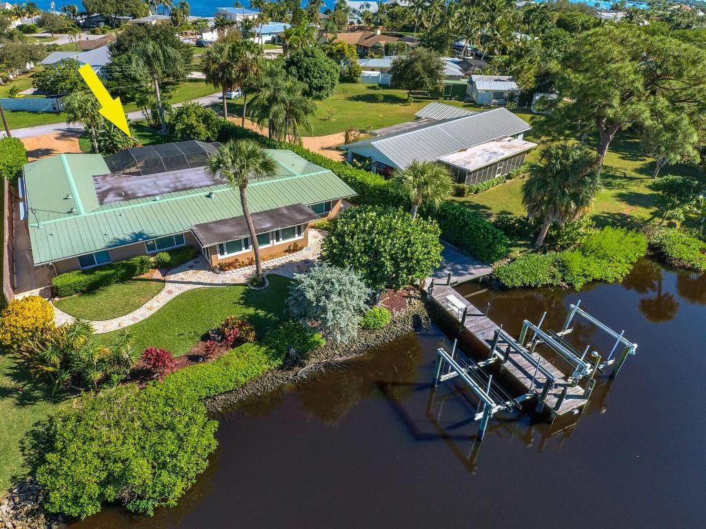 Photo of 1282 SW Pelican Crescent, Palm City, FL 34990 (MLS # R11103005)