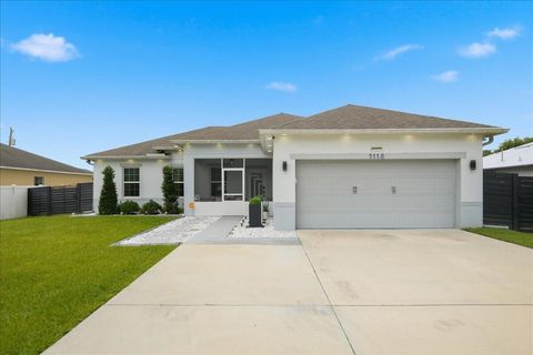 1118 SW Ingrassina Avenue Port St Lucie FL 34953