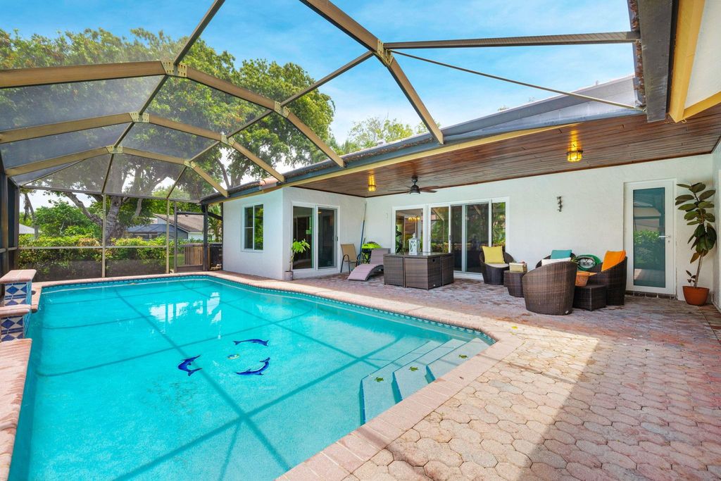 Photo of 5044 NW 90th Terrace, Coral Springs, FL 33067 (MLS # F10506846)