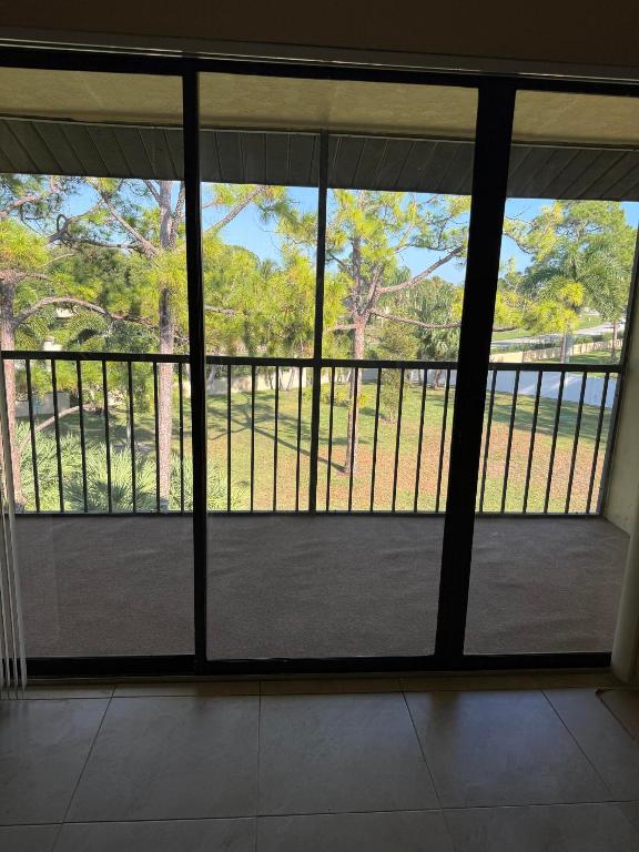 PINE RIDGE NORTH VILLAGE III CONDO - Residential